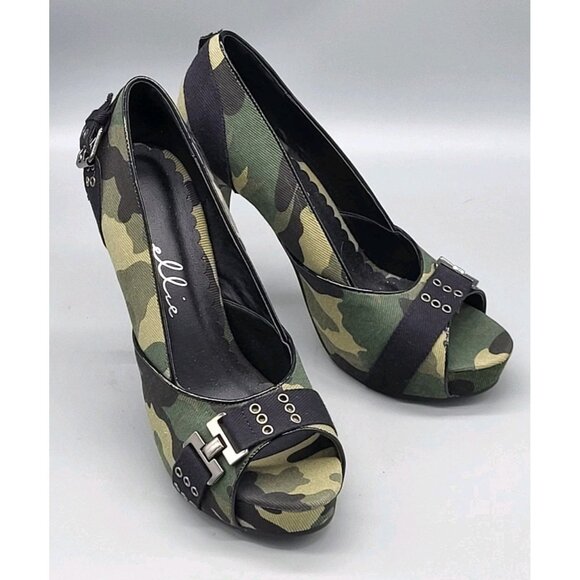 NWOB Green Camo Buckle Accent 5" Spike Heels Peep Toe Ellie Sz 8 - Picture 1 of 9